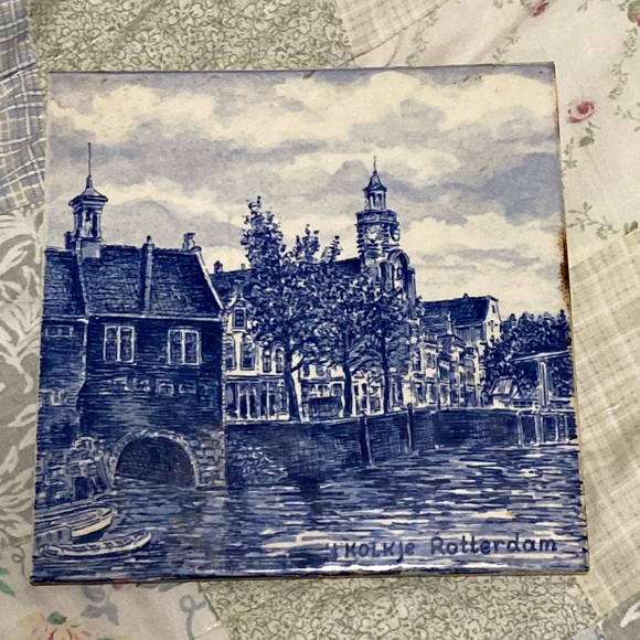 Delft Hand painted Rotterdam Ceramic Tile - Picture 1 of 9